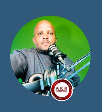 Afrikaap Radio presenter Novellen Davidson, host of The Easy Drive